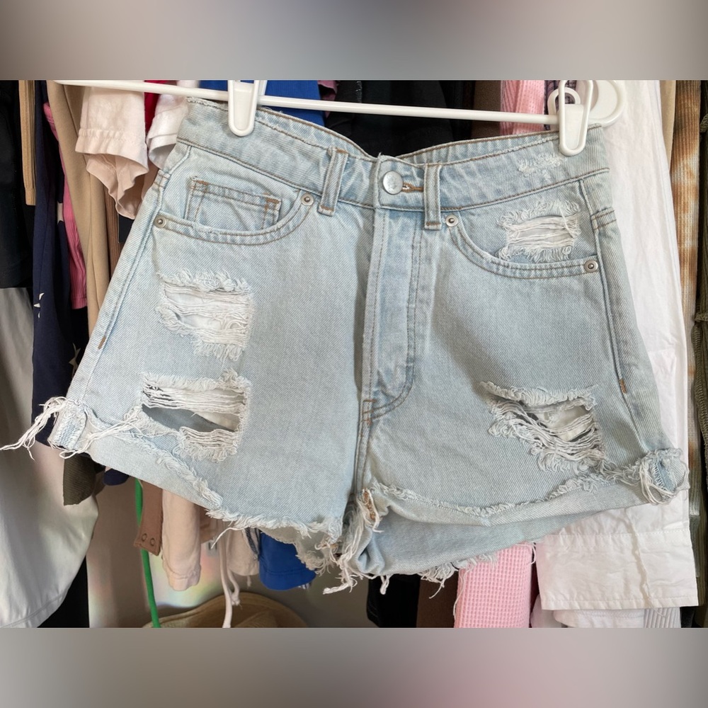 H&M Light Wash Distressed Denim Shorts